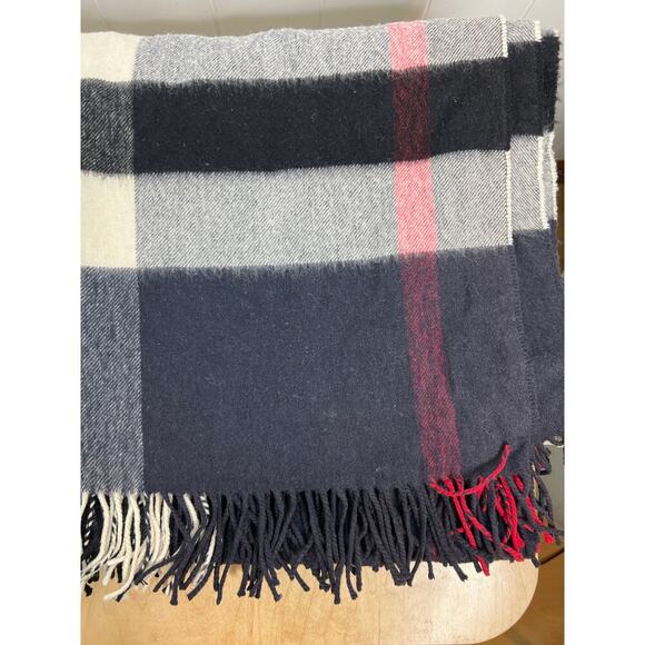 Burberry Check Cashmere and Wool Fringed Cape Poncho Wrap Shawl One Size - Picture 7 of 8